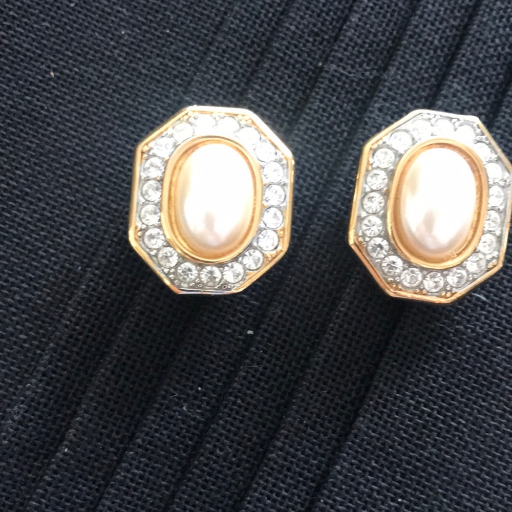 Clip on earrings